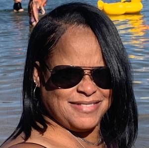 Meet your Posher, Delicia